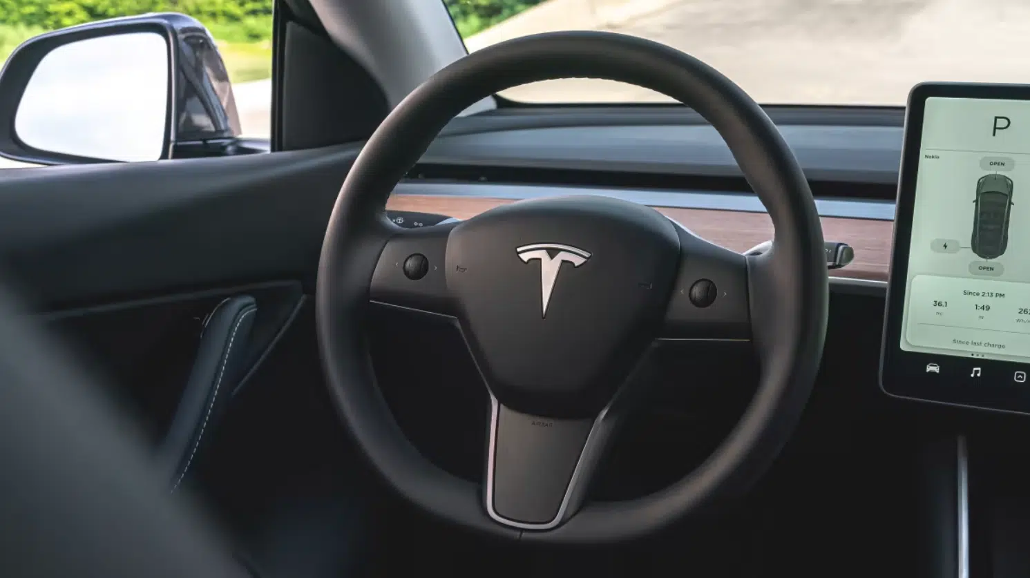 Tesla employees secretly release “intimate” recordings from car cameras